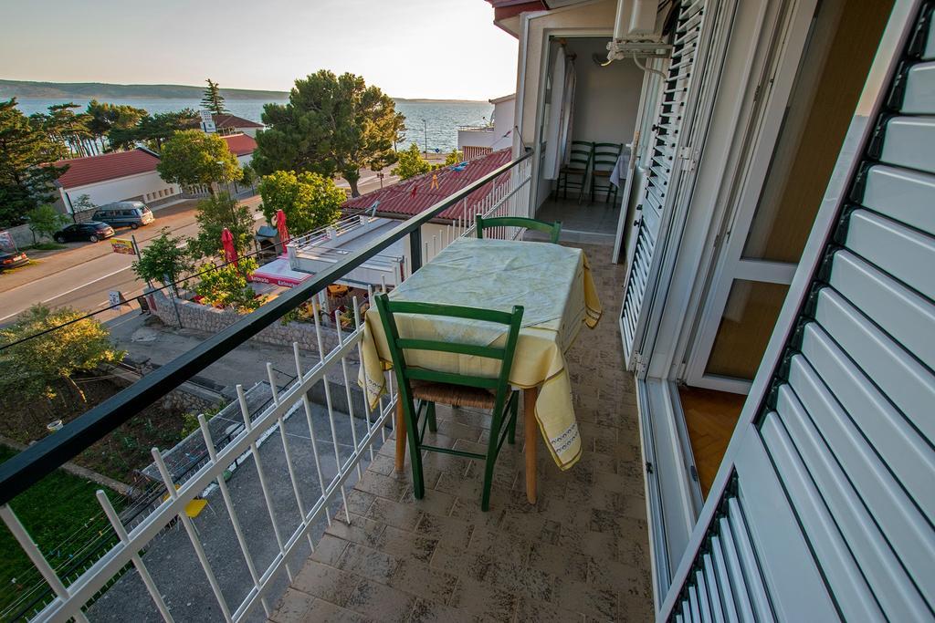 Diana Rooms And Apartments Starigrad Paklenica Eksteriør billede